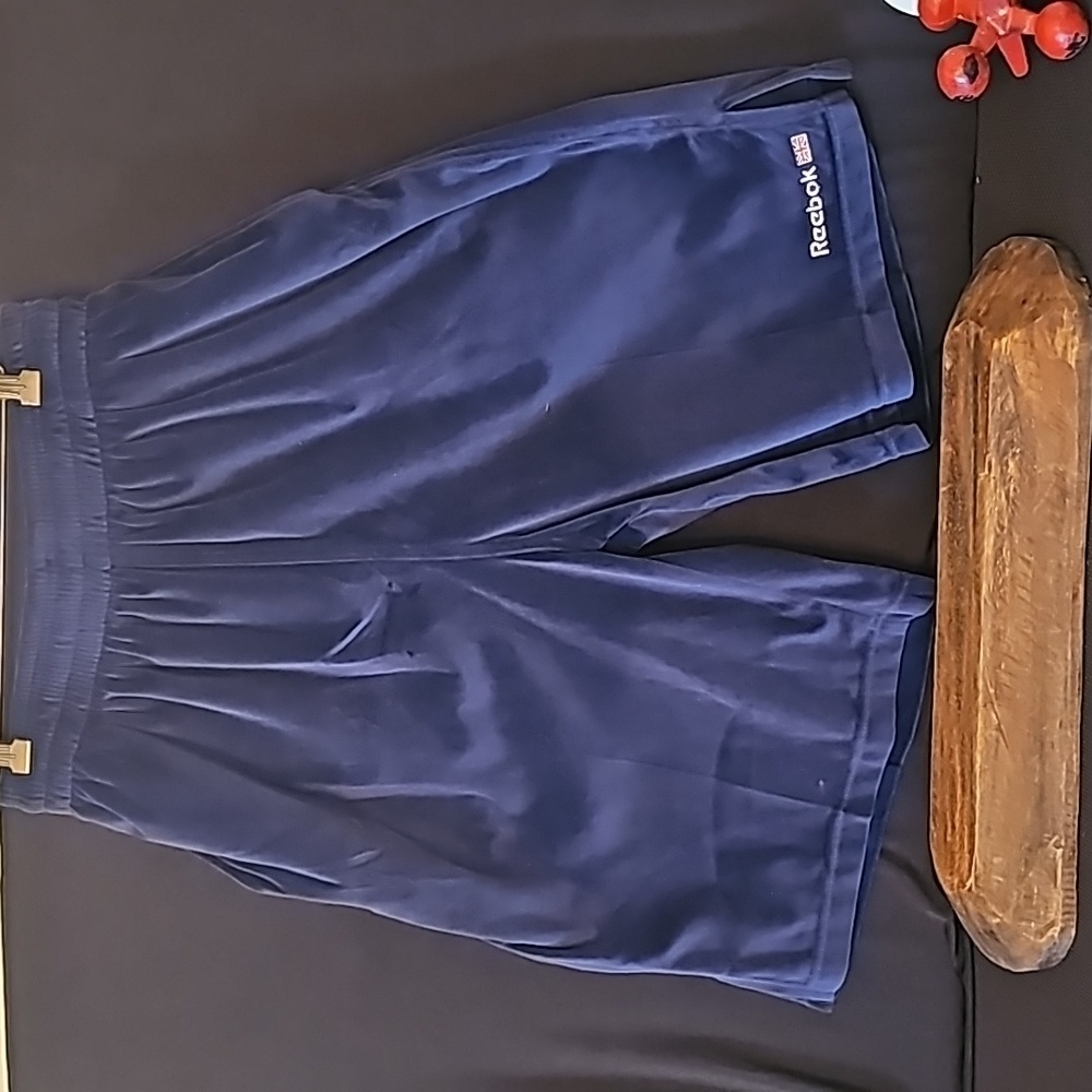 Velore Reebok Short Set - Picture 2 of 3